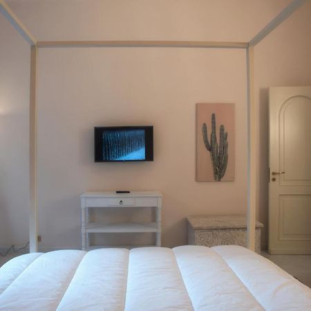 Piazza Dante Suites By Wonderful Italy เนเปิลส์ ภายนอก รูปภาพ